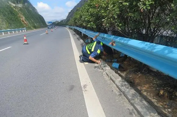 临夏高速路波形护栏